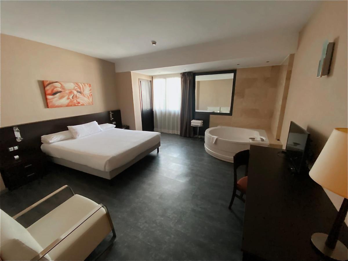 Spa Hotel Ciudad De Teruel Esterno foto